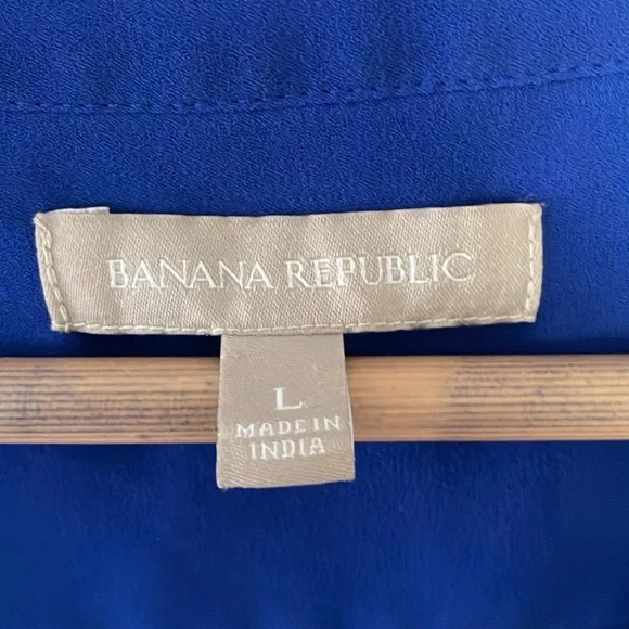 Banana Republic Drapey V-Neck Blouse - Picture 2 of 5